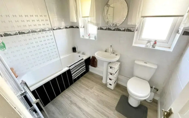 Stunning Double Bedroom House Closer to the sea