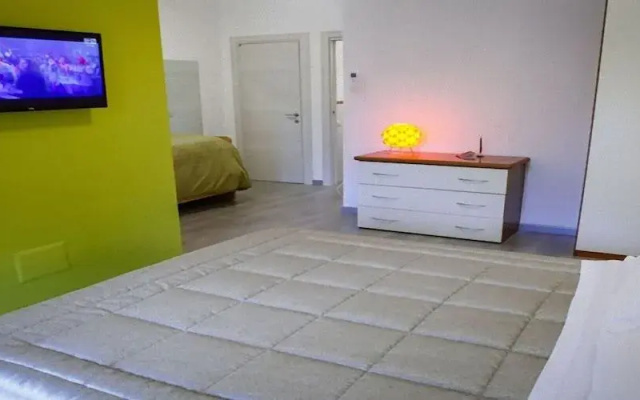 Up & Down Rooms