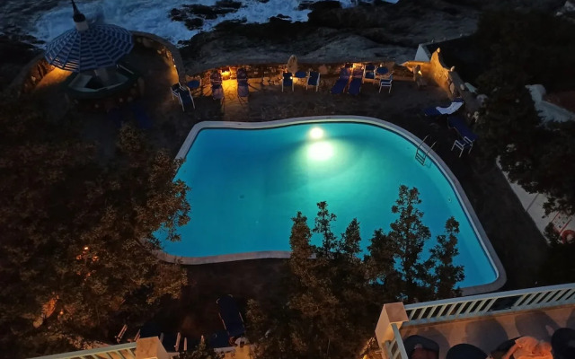 Daidalos Hotel