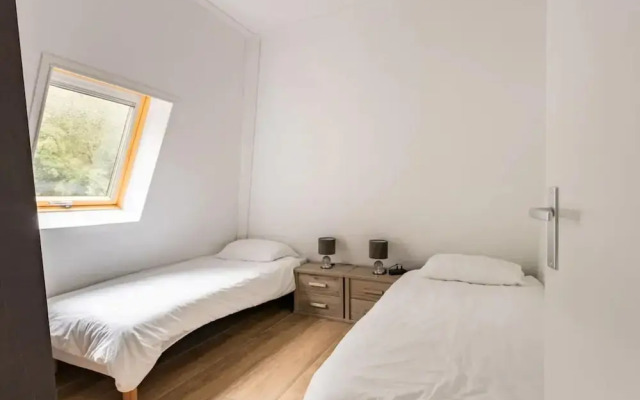 Charming Holiday Home in Poortugaal With Garden
