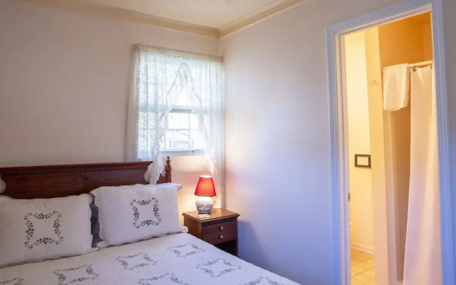 The Chimney Rock Inn & Cottages