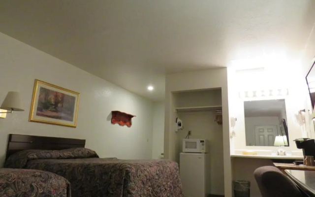 Rim Rock Motel Alturas