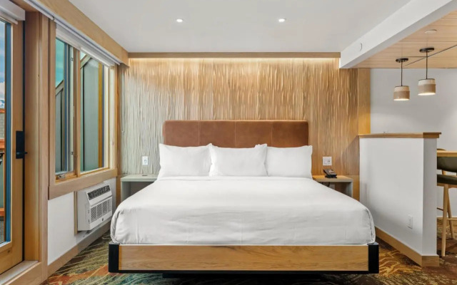 Otter Hotel
