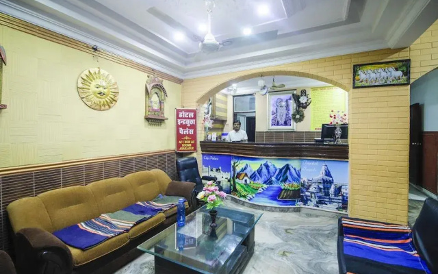 OYO 25103 Indra Sukh Palace