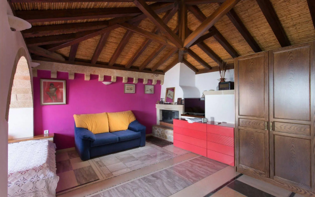 Aktaion Hotel