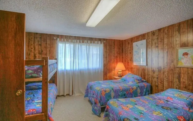 Cozy Hearth and Ocean Views - Inviting Beach Haven