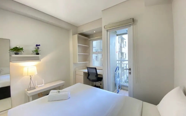 Classic Executive 1Br Apartment At Parahyangan Residence