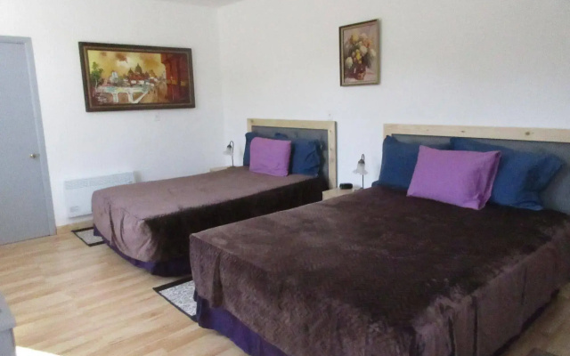Chameleon Hotel