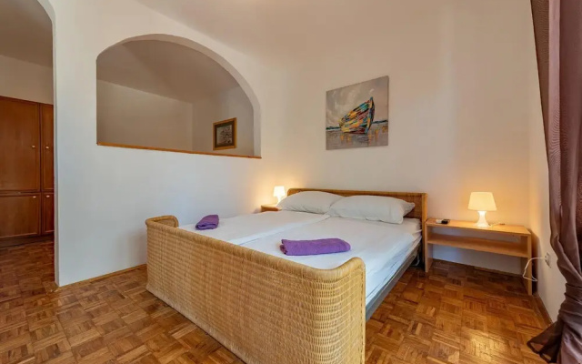 Amazing Apartment in Privlaka With Wifi