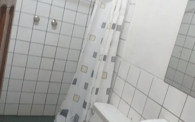 Yuri's Sanbleño II Hostel