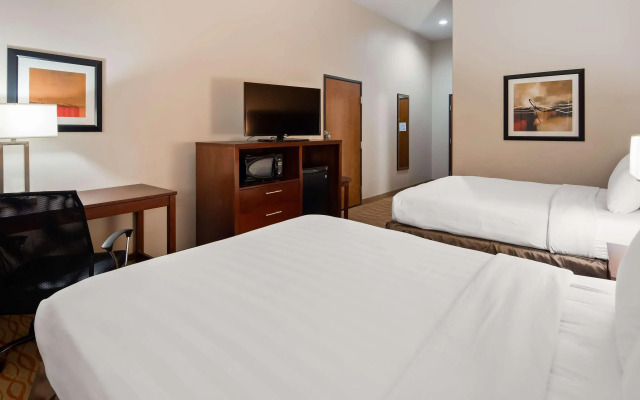 Spring Inn & Suites