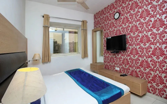 OYO 2791 Hotel Arina Inn