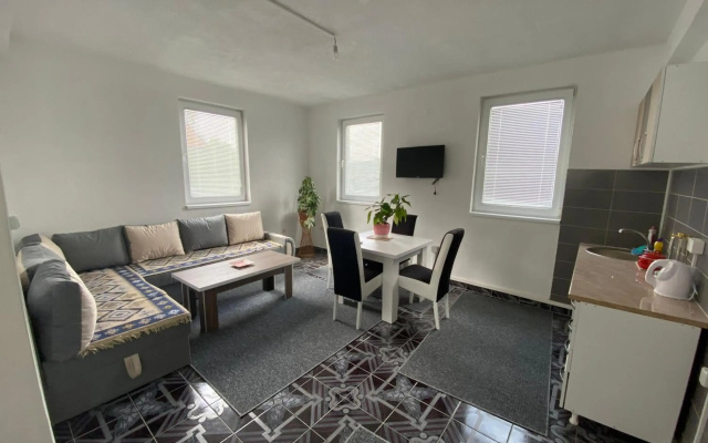 Apartments Adi