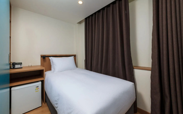 First Stay Hotel