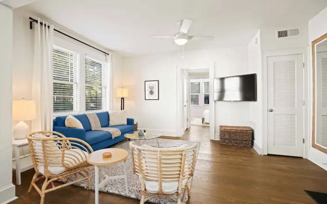 800 Furnished Apartments