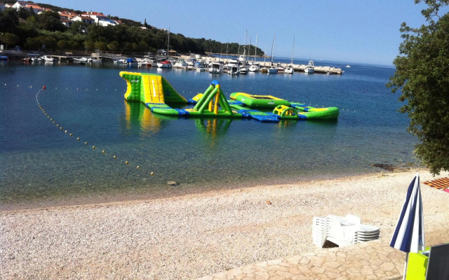 Apt by the sea 1