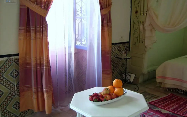 Dar Baaziz