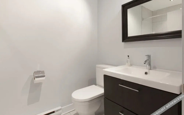 3 bedrooms 2 bathrooms Mont-Royal Apartment by Lux Montreal Vacations Rentals