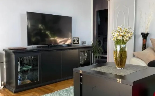 apartment boulevardside