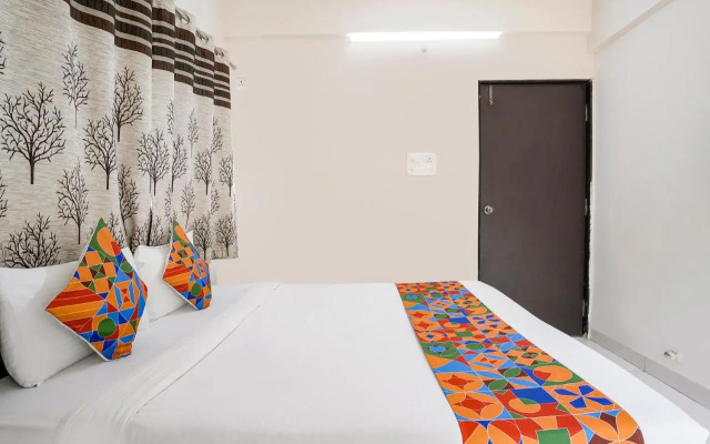 FabHotel Vardhan House II