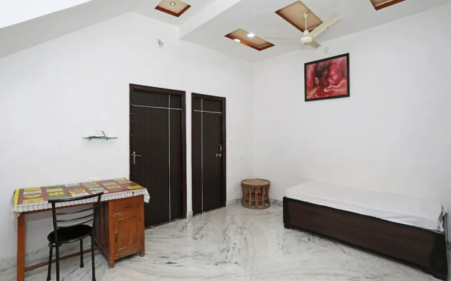 OYO 9777 Home Duplex Studio Airport Road