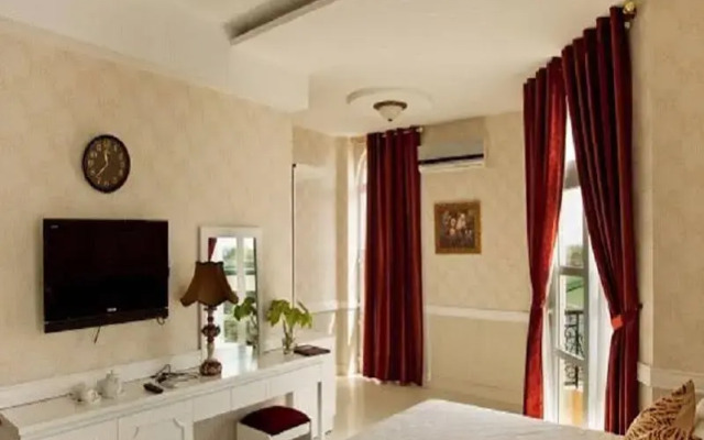 Ruby Orient Hotel