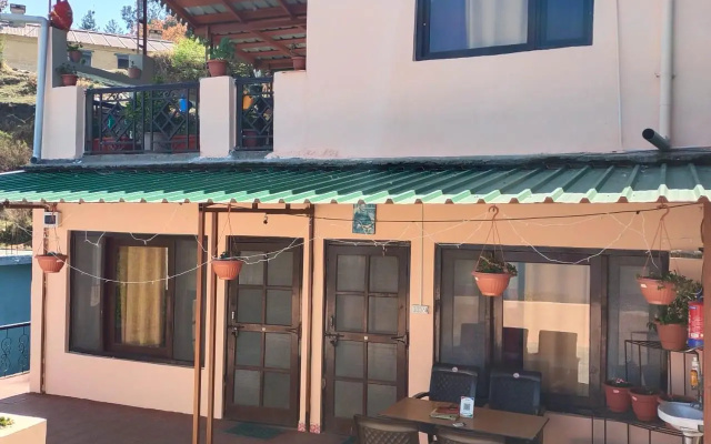 Vineet Homestay