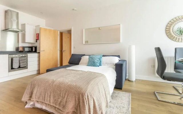 Belfry Quarters Sleeps 2 Free Wifi