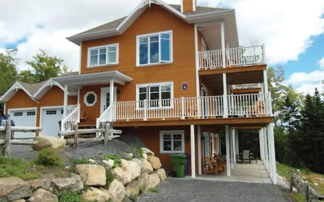 Chalet L'officier-1, spa et vue sur le Fleuve