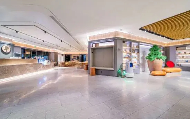 Ji Hotel (Zhongqing Renhe Avenue)