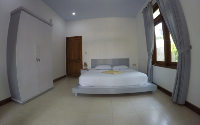 Gili Smile Bungalows