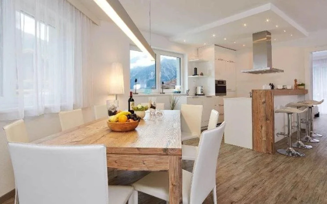 Alpen Diamond by A Casa