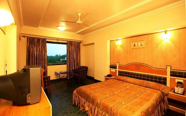 Hotel Brijwasi Royal