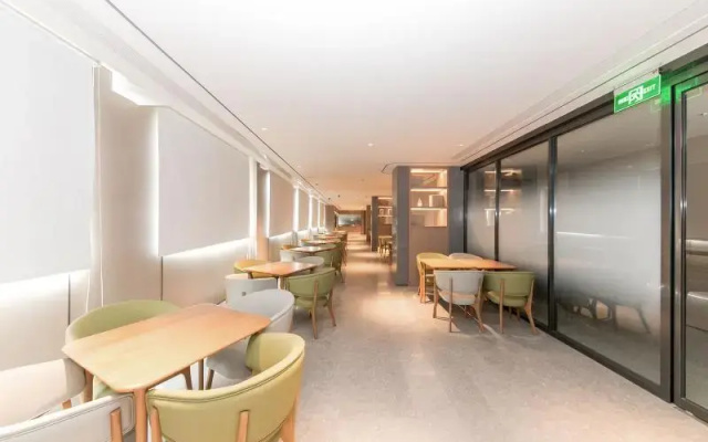 Ji Hotel (Zhengzhou Huayuan Road Nongye Road)