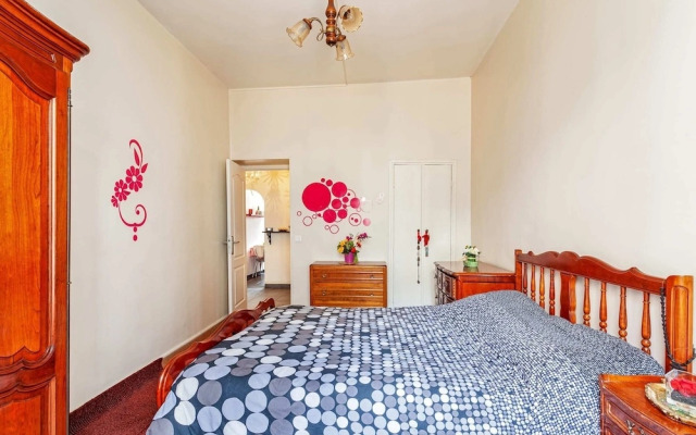 Stunning 1bdr flat in Paris 11th by GuestReady