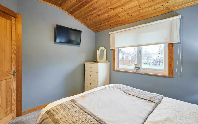 Host Stay Cairnswood Lodge