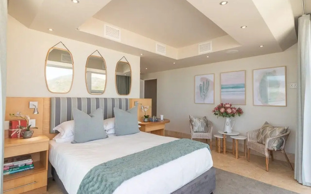 Charming Room With a sea View