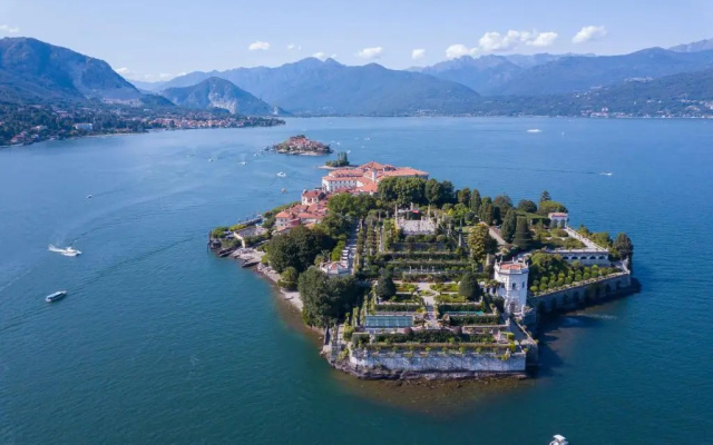 The Modern Apartment In Stresa