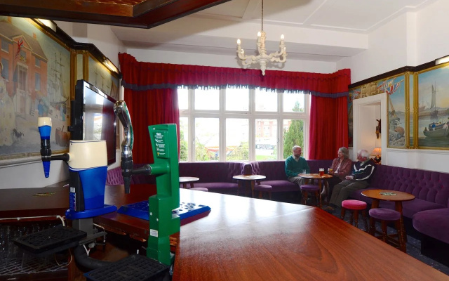 Whitehall Hotel