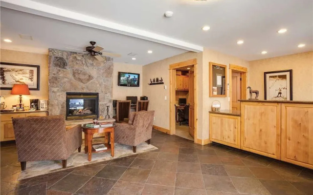 Canyon Creek B 204