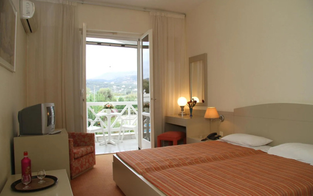 Mantenia Hotel