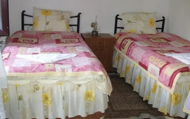 Cavit Hotel