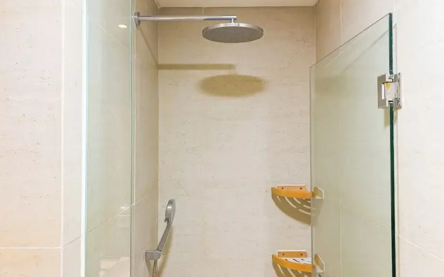 Simply Look Studio at Gold Coast Apartment