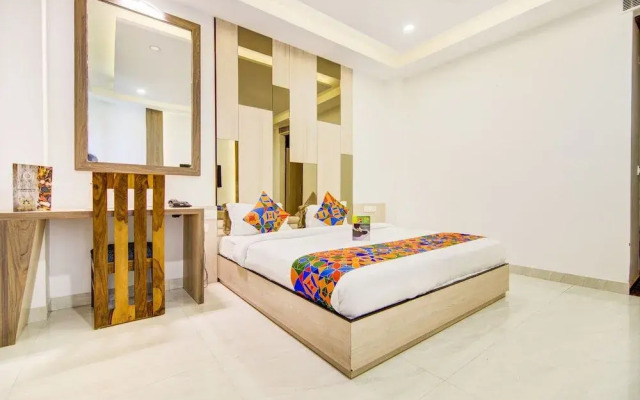 Fabhotel Yellow