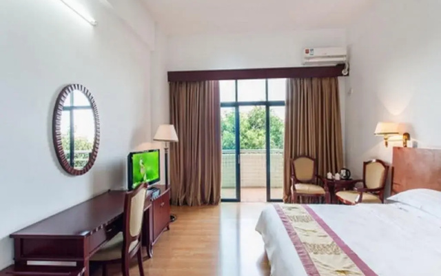 New Airport Hotel