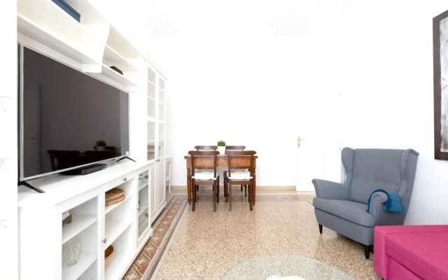 Apartment With one Bedroom in Roma, With Wifi