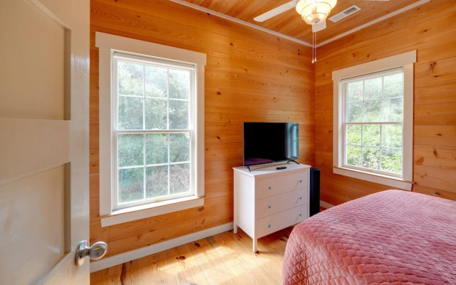 Charming Buxton Vacation Rental Near Beaches