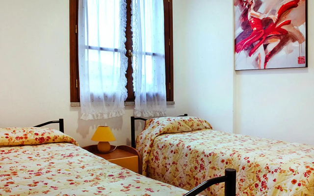 Apartment in Vinci With Pool & Wellness