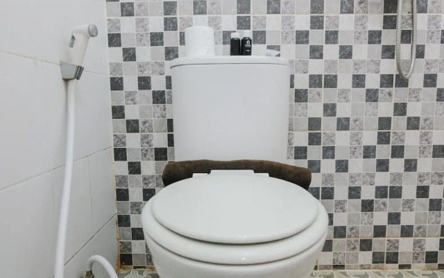 Homey 2Br At Suites @Metro Apartment