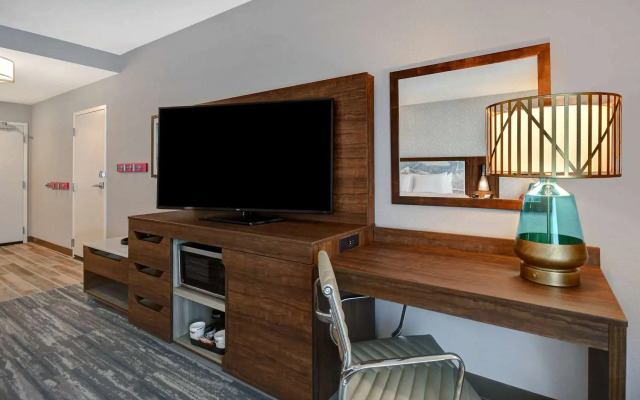 Hampton Inn By Hilton Tucson Downtown